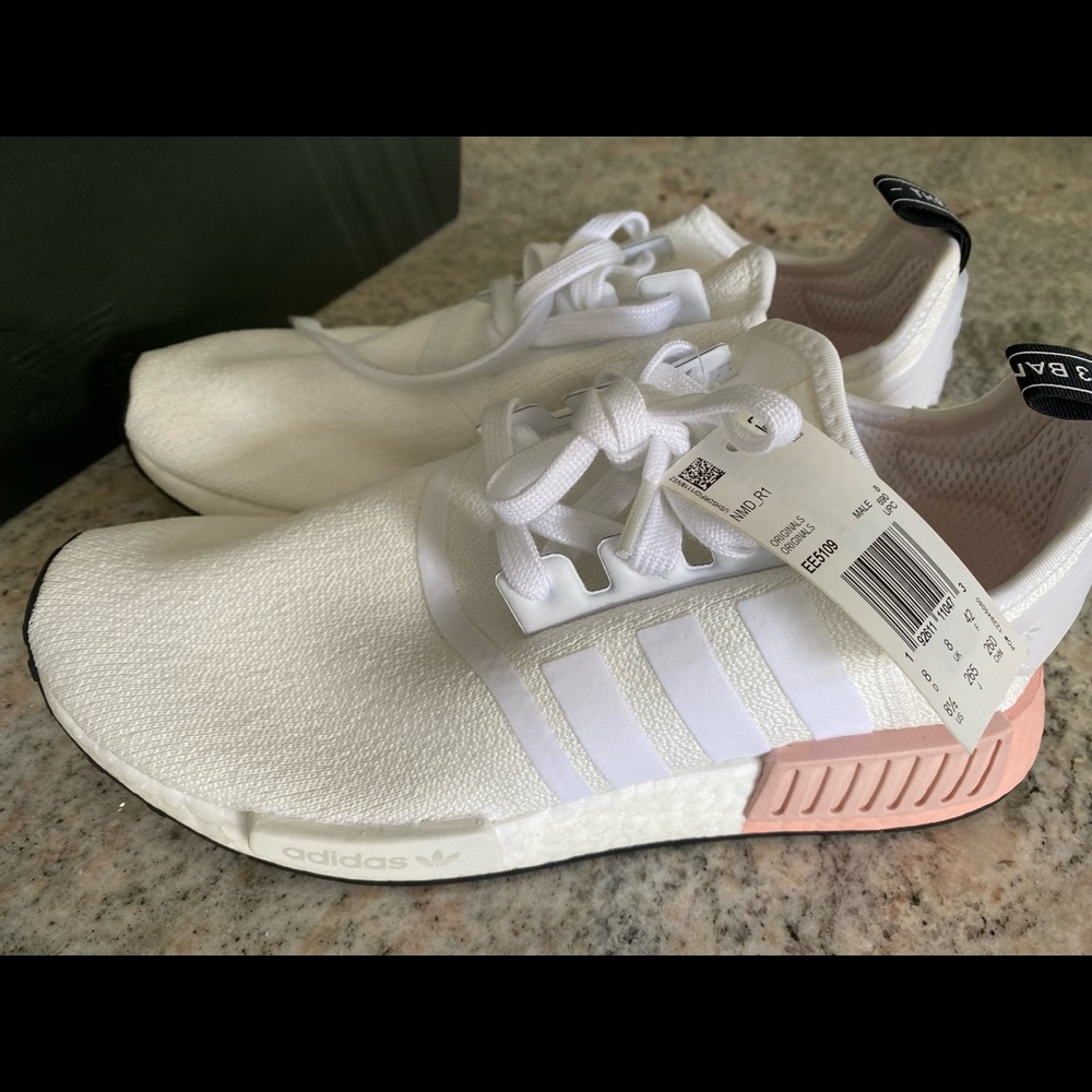 Women’s Adidas NMD- R1